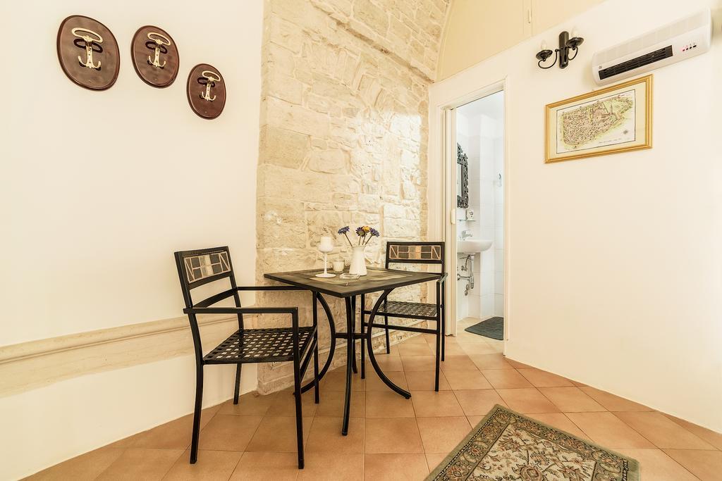 La Torre Storica Bed and Breakfast Bitonto Εξωτερικό φωτογραφία